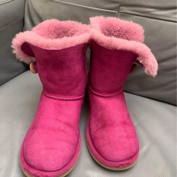 Ugg Classic Bailey Button Victorian Pink Youth Girls size 4 - Picture 4 of 6